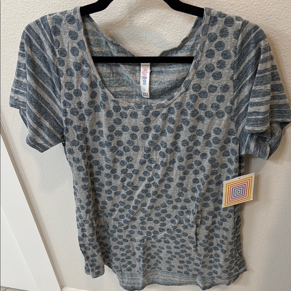 LulaRoe Gray Polka Dot Classic T size Large (14-16)
